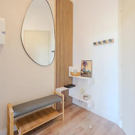 Διαμέρισμα Modern And Bright 2-room In Center