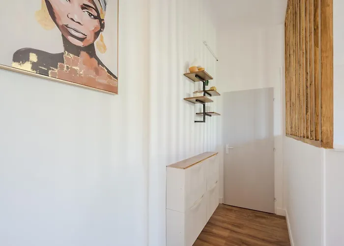 Modern And Bright 2-room In Center * Hyères